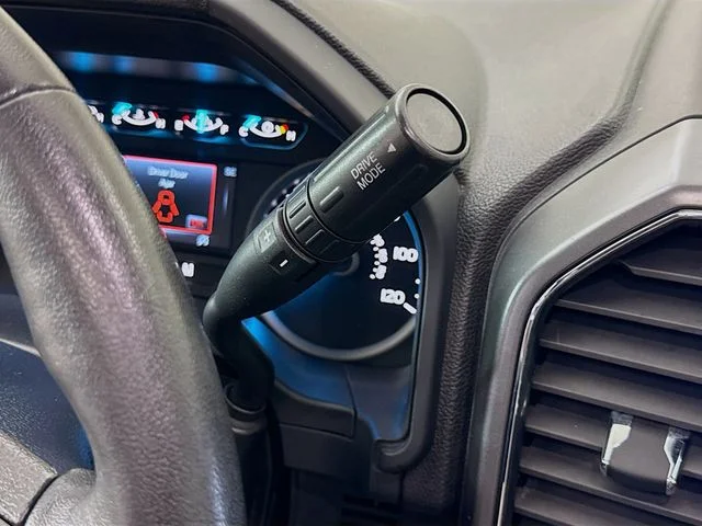 Certified Used 2019 Magnetic Ford XLT image 17