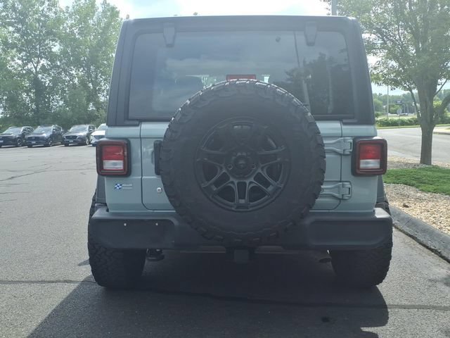 Used 2024 Gray Jeep Sport image 6