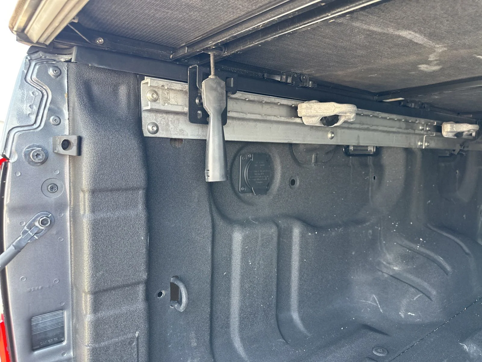 Used 2019 Gray Nissan SL image 28