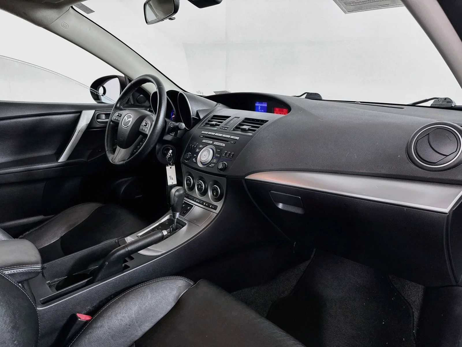 Used 2010 Graphite Mica Mazda s Grand Touring image 28