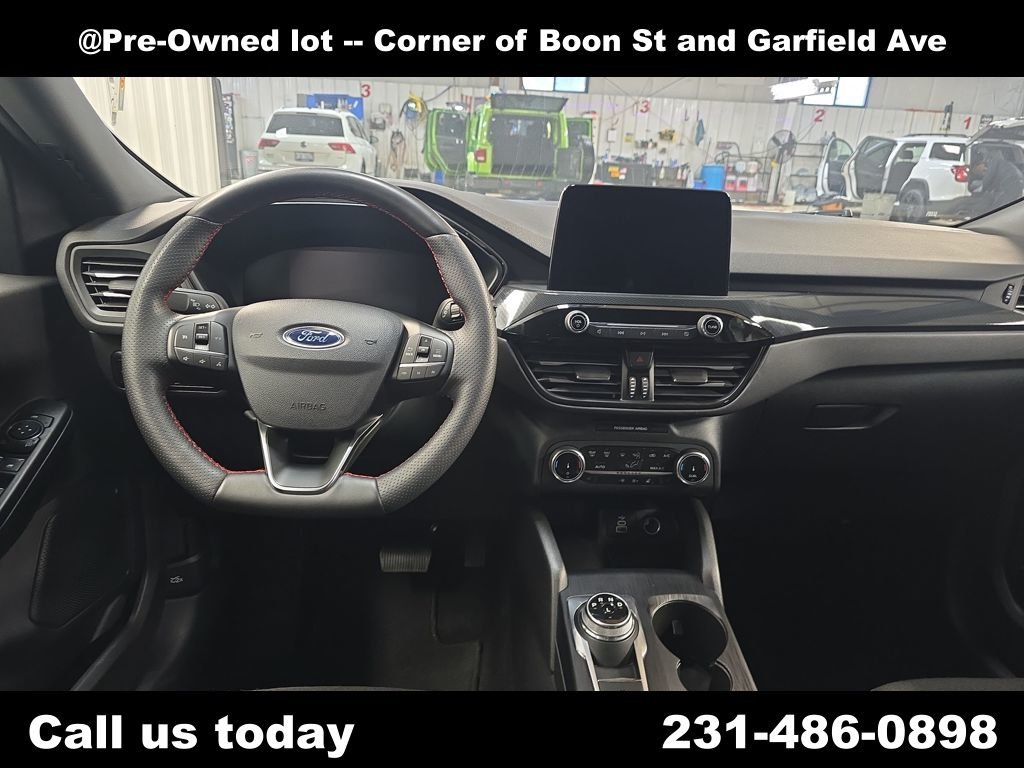 Used 2025 Gray Ford ST-Line Select image 11