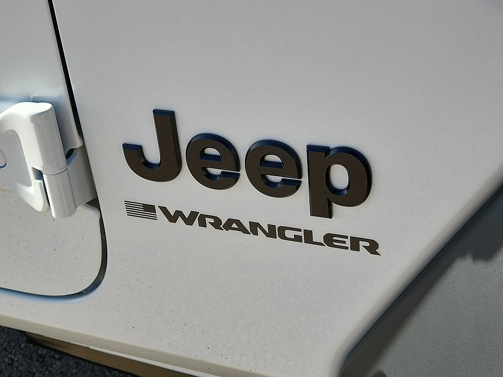 New 2026 Bright White Clear-Coat  Paint Jeep 4-DOOR SPORT S image 8