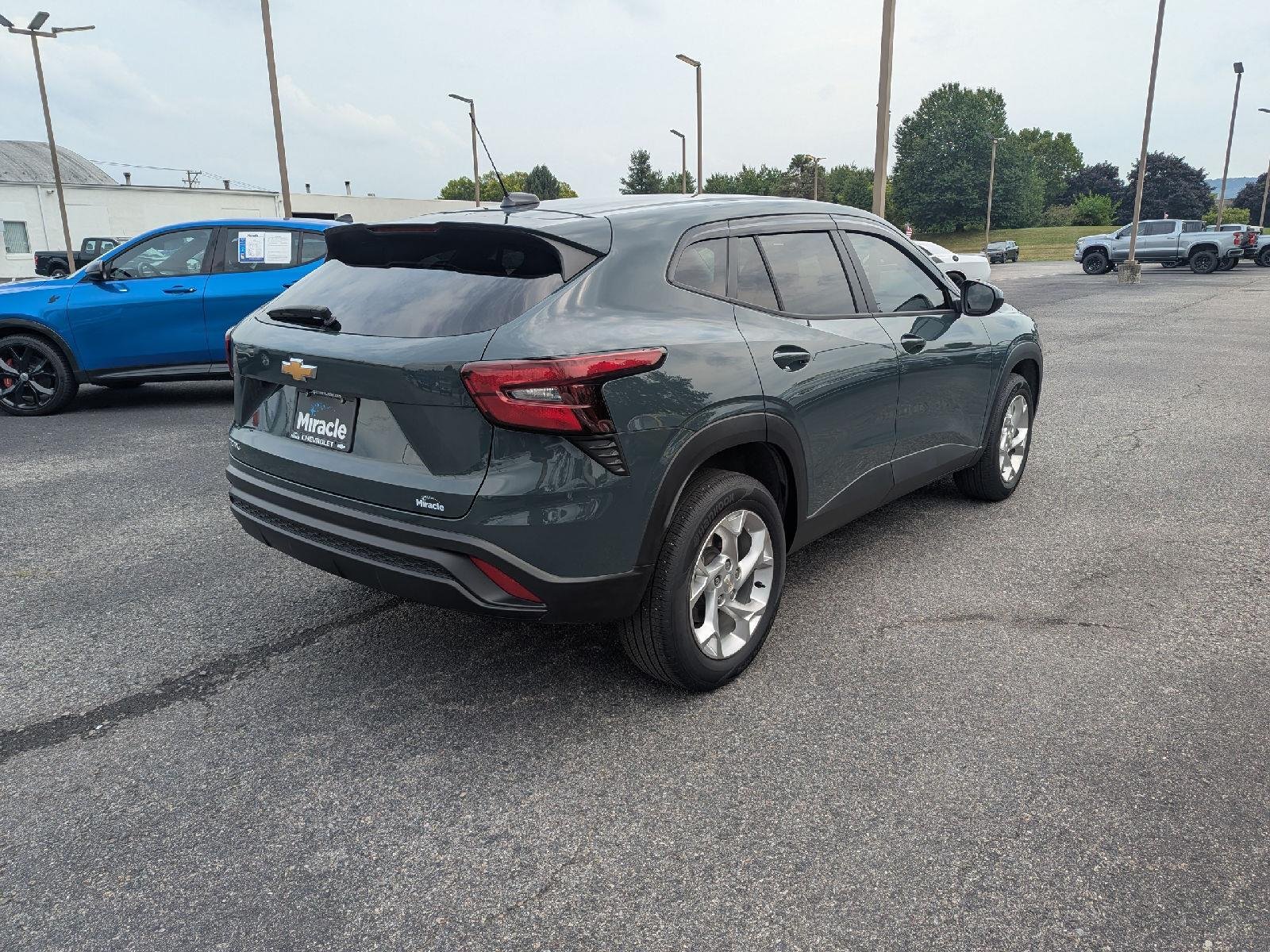 Used 2025 Cypress Gray Chevrolet LS image 7