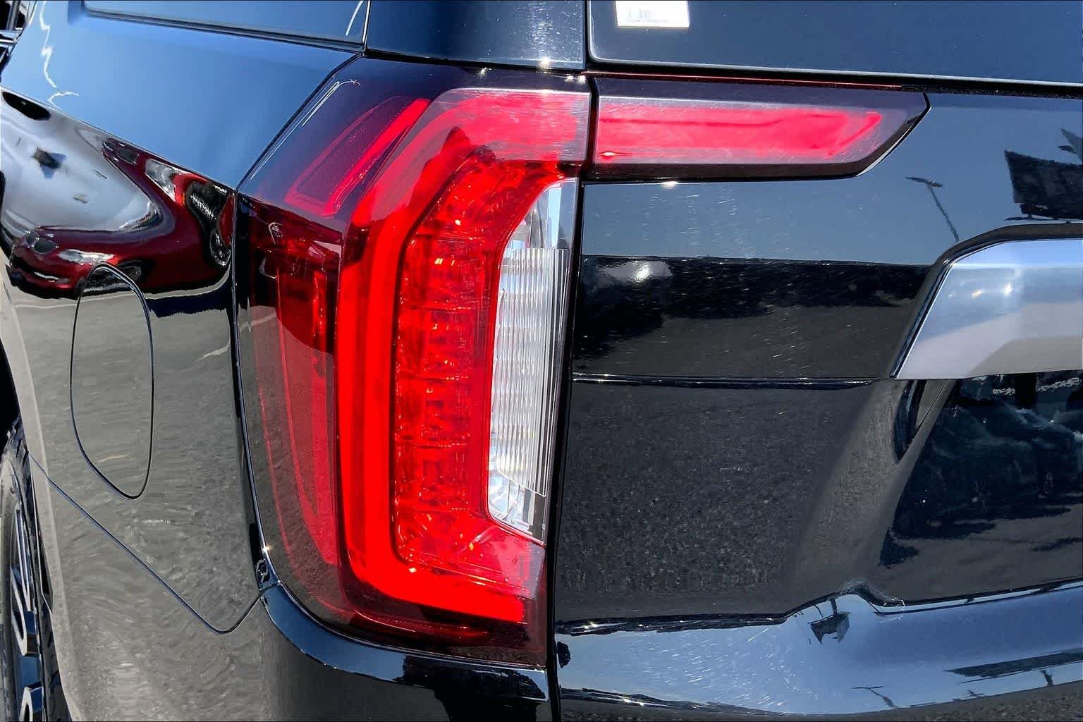 Used 2023 Onyx Black GMC AT4 image 46