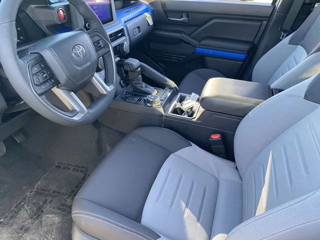 2025 Toyota Tacoma TRD Off Road - Photo 13