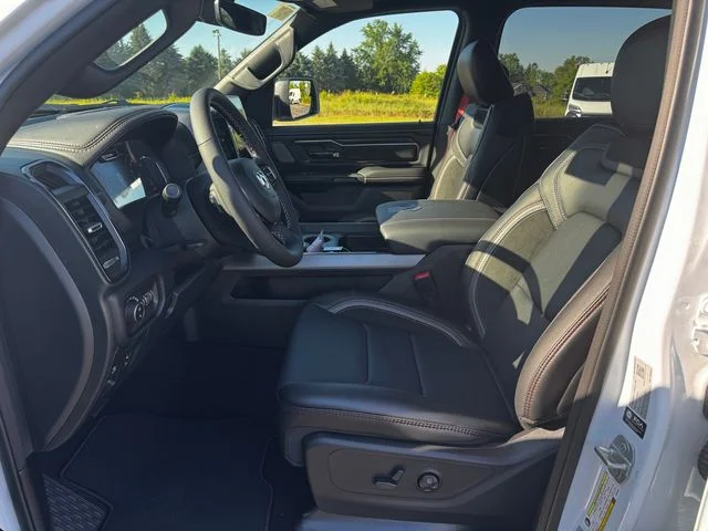 New 2026 Bright White Clear-Coat Exterior Paint RAM LARAMIE image 21