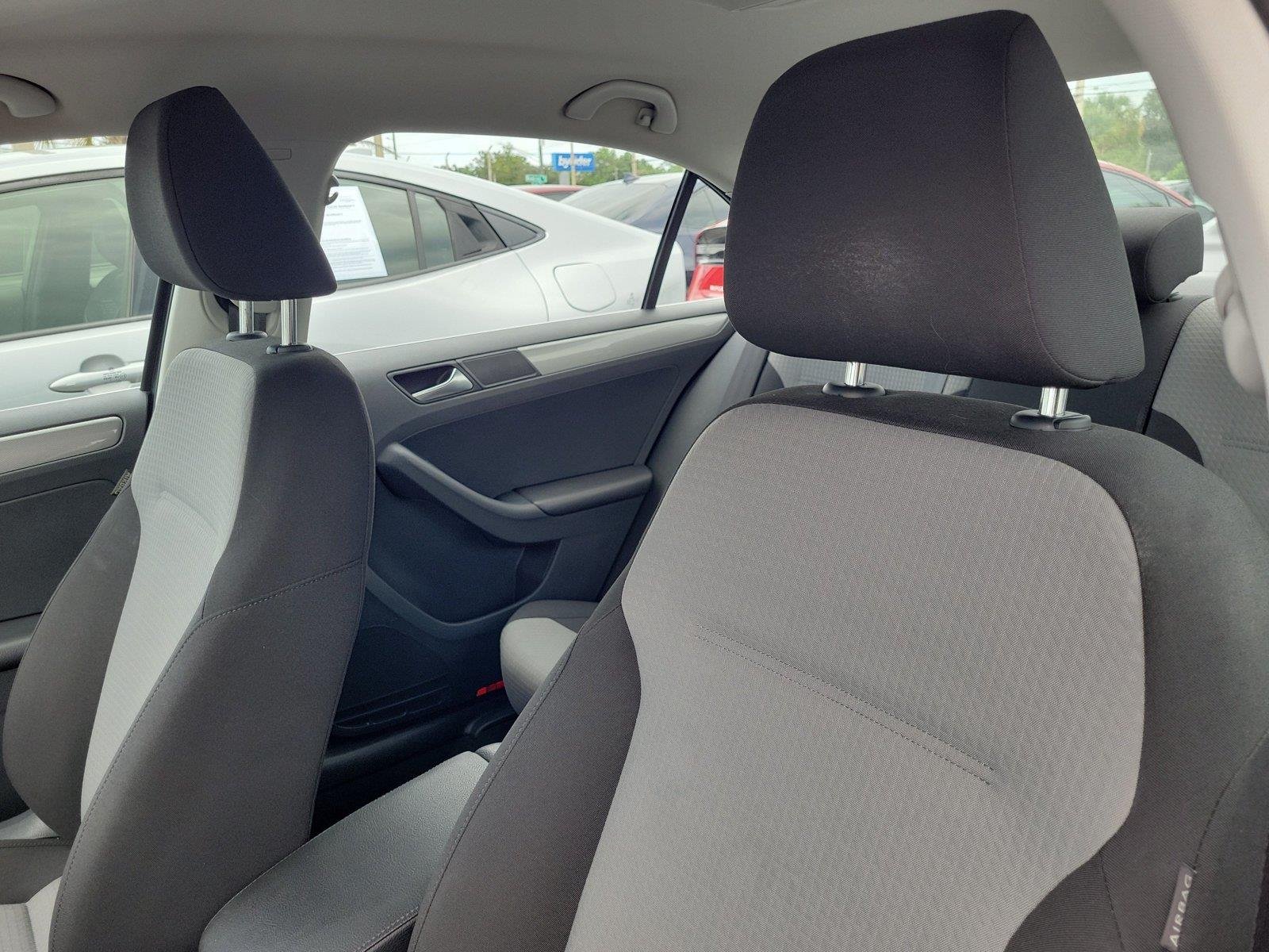 Used 2017 Platinum Gray Metallic Volkswagen 1.4T S image 19