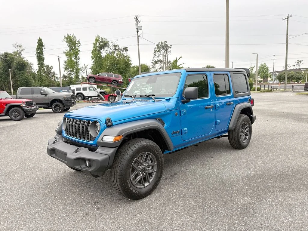 New 2026 Hydro Blue Pearl-Coat Exterior Paint Jeep Sport S image 7