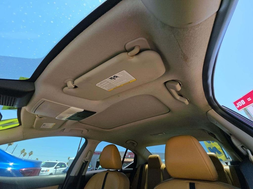 2022 Nissan Sentra SV - Photo 13