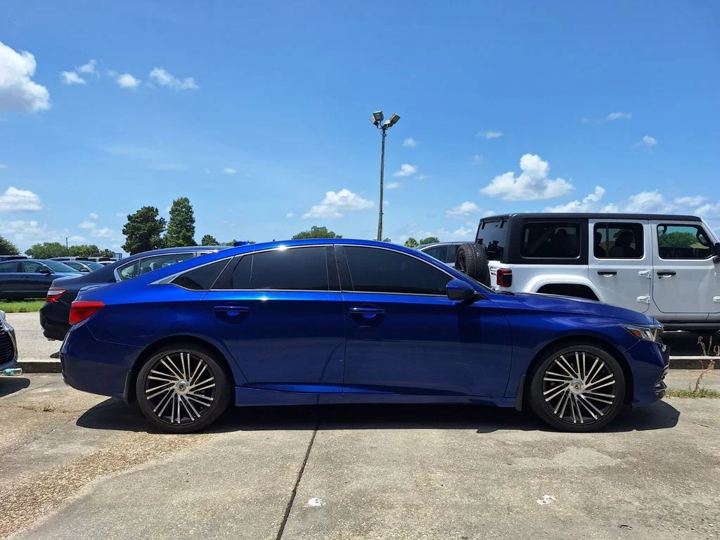 Certified Used 2018 Still Night Pearl Honda Sport image 4