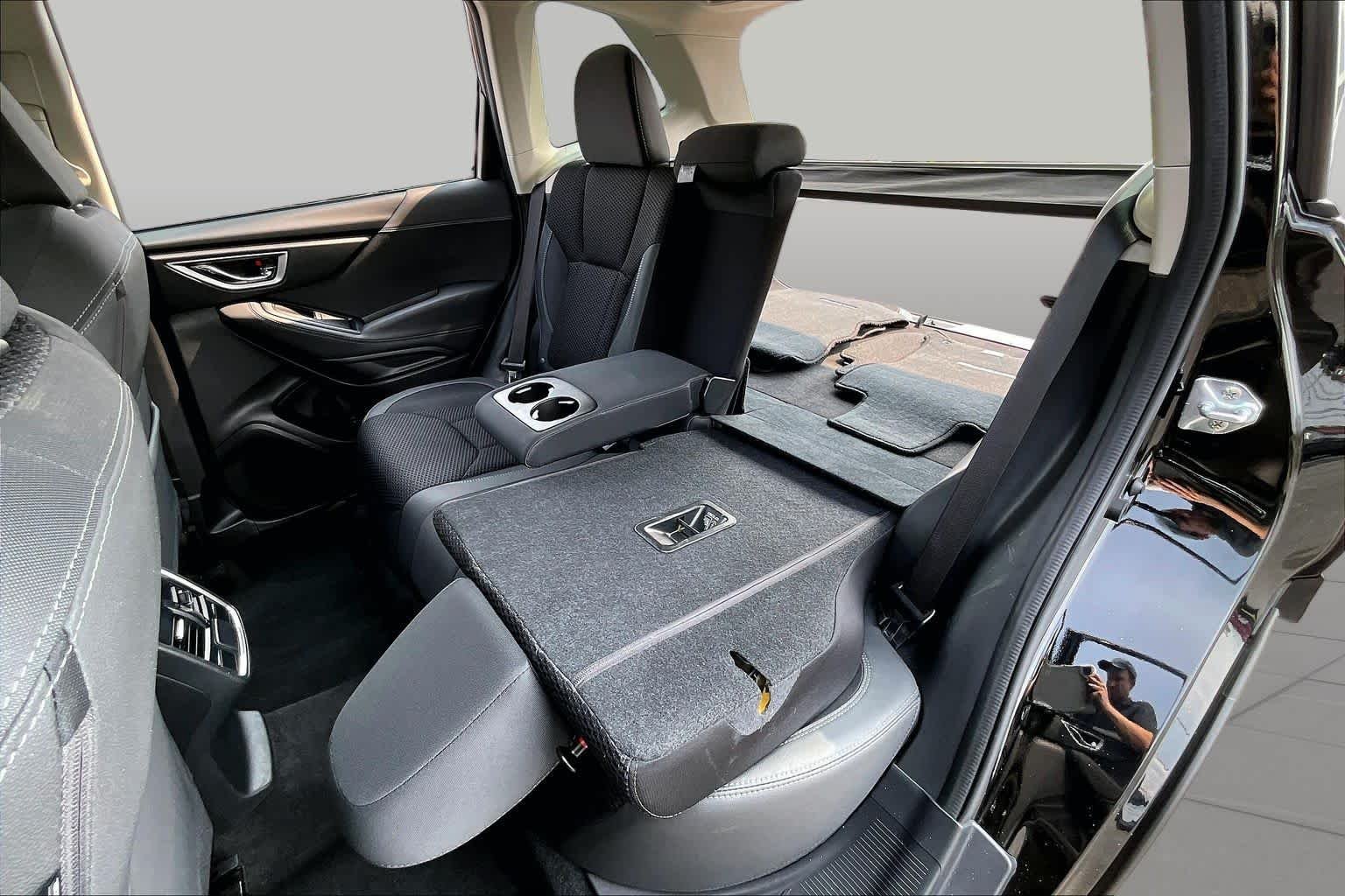 Used 2023 Crystal Black Silica Subaru Premium image 20