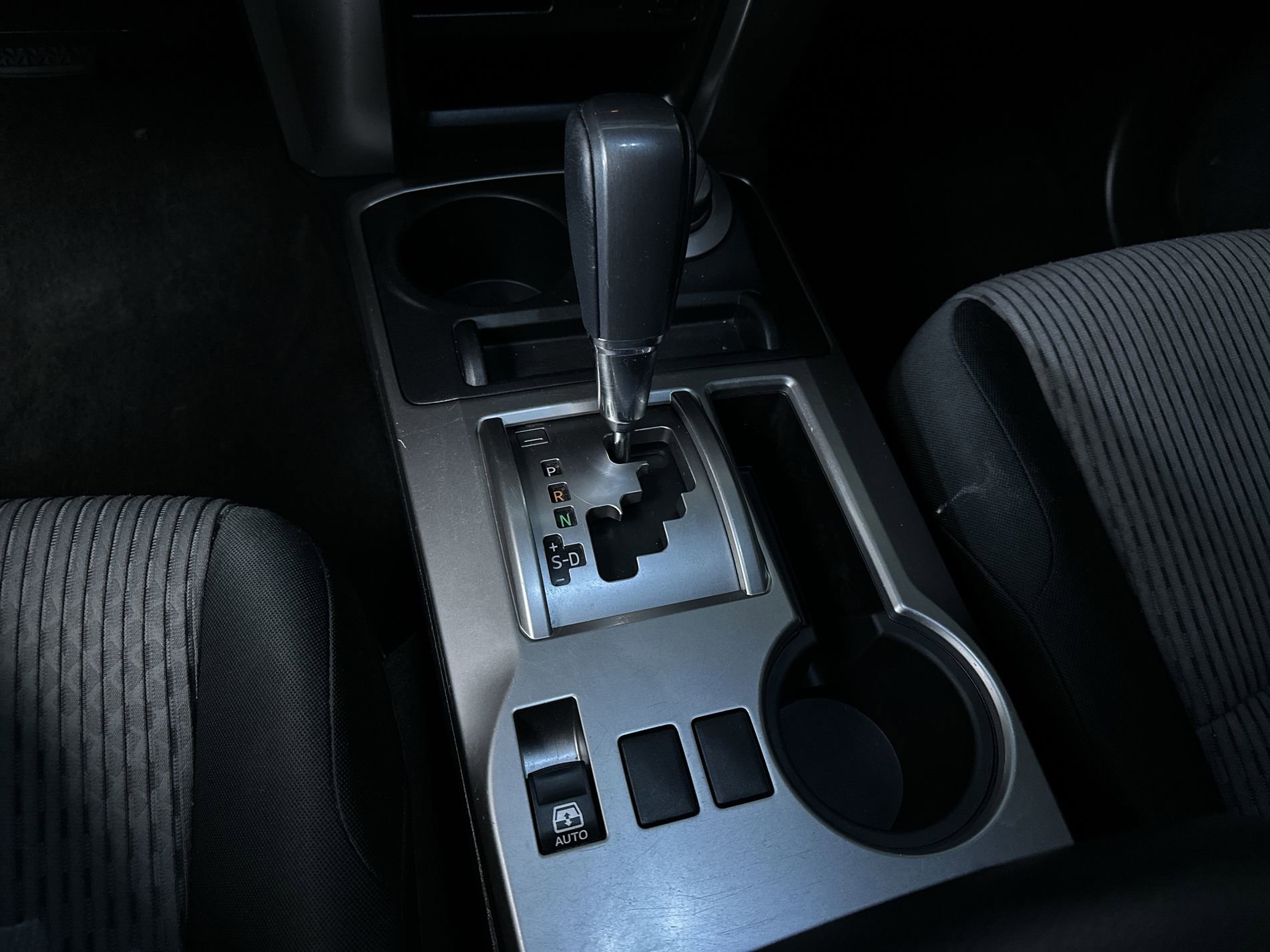 Used 2016 Super White Toyota SR5 image 20