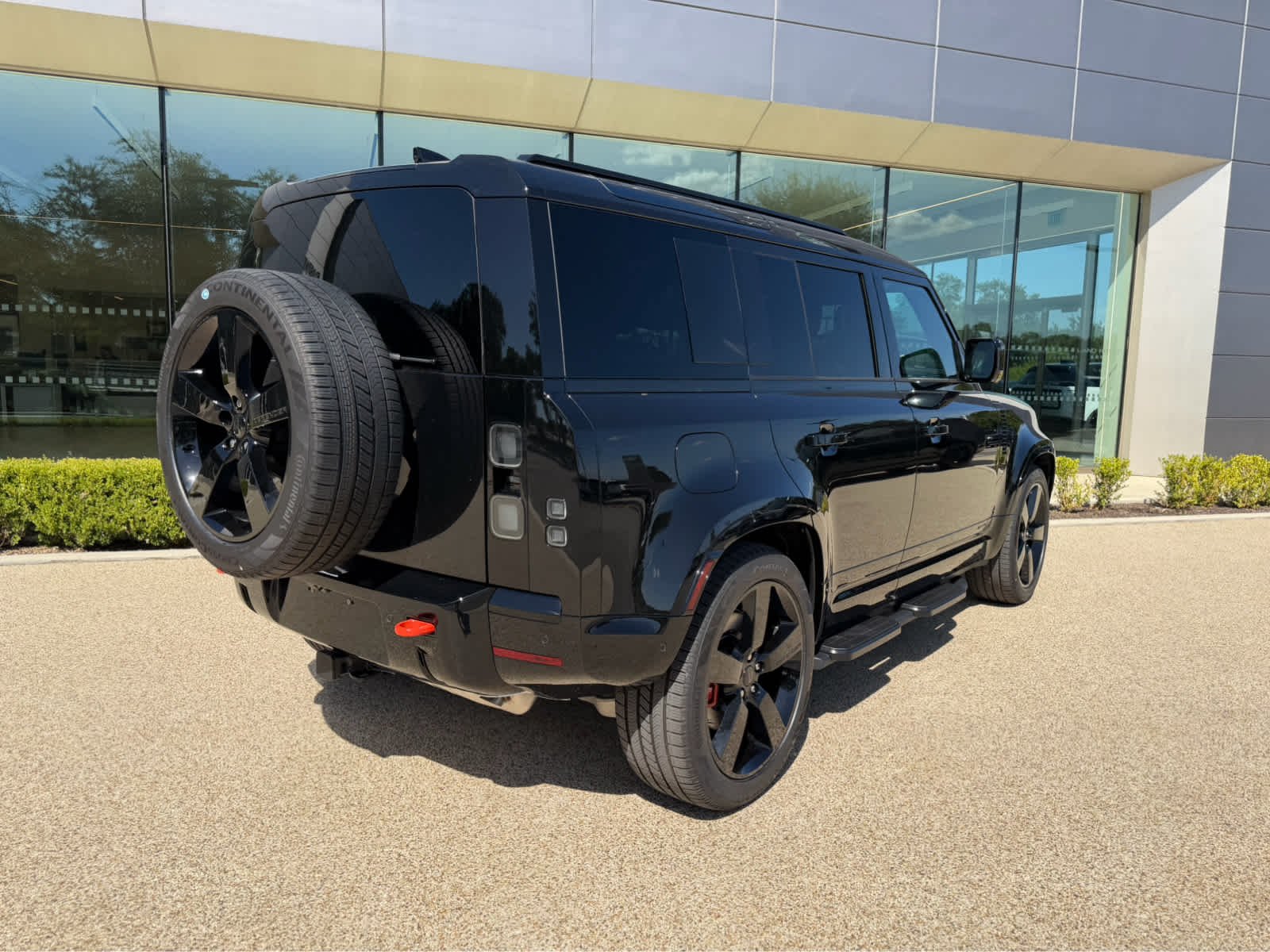New 2026 Santorini Black Land Rover X image 5
