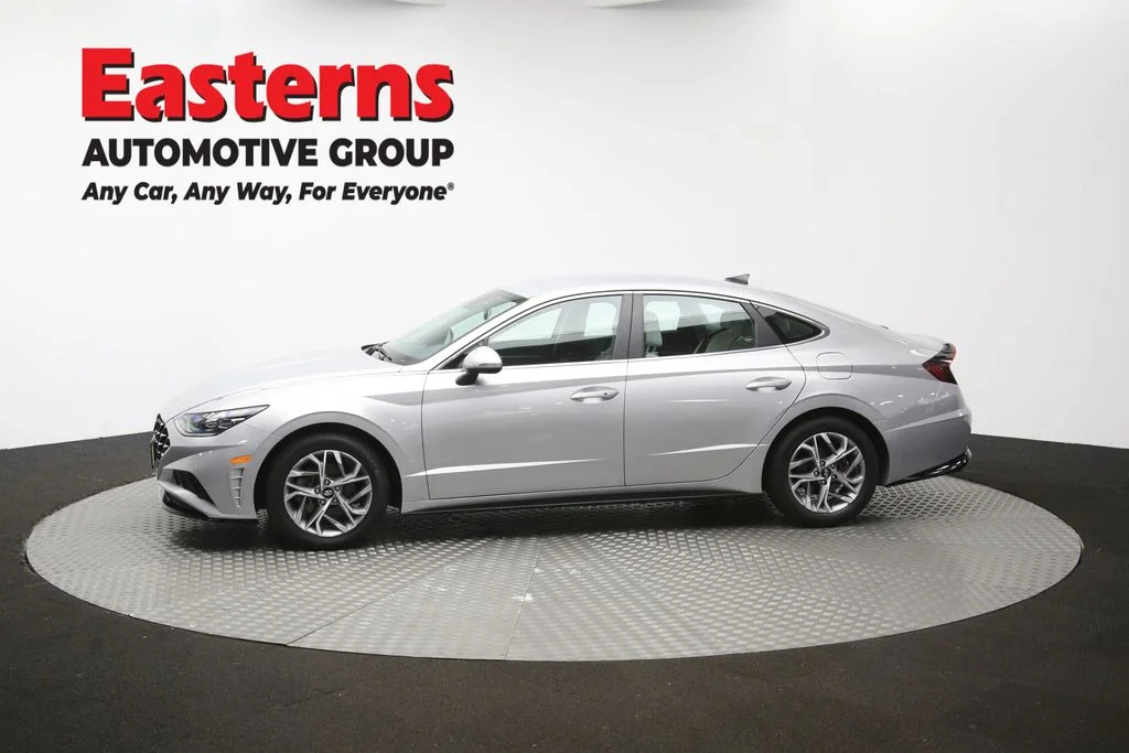 Used 2023 Silver Hyundai SEL image 58