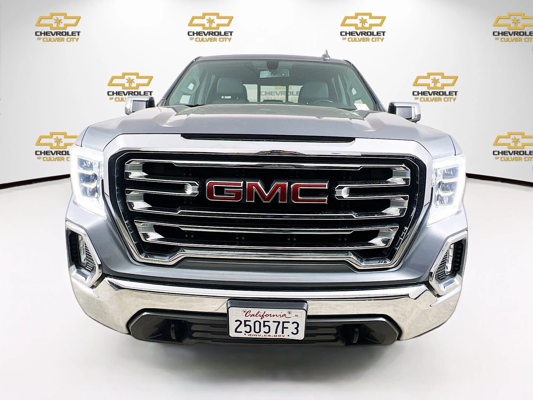 Used 2021 SATIN STEEL METALLIC GMC SLT image 2
