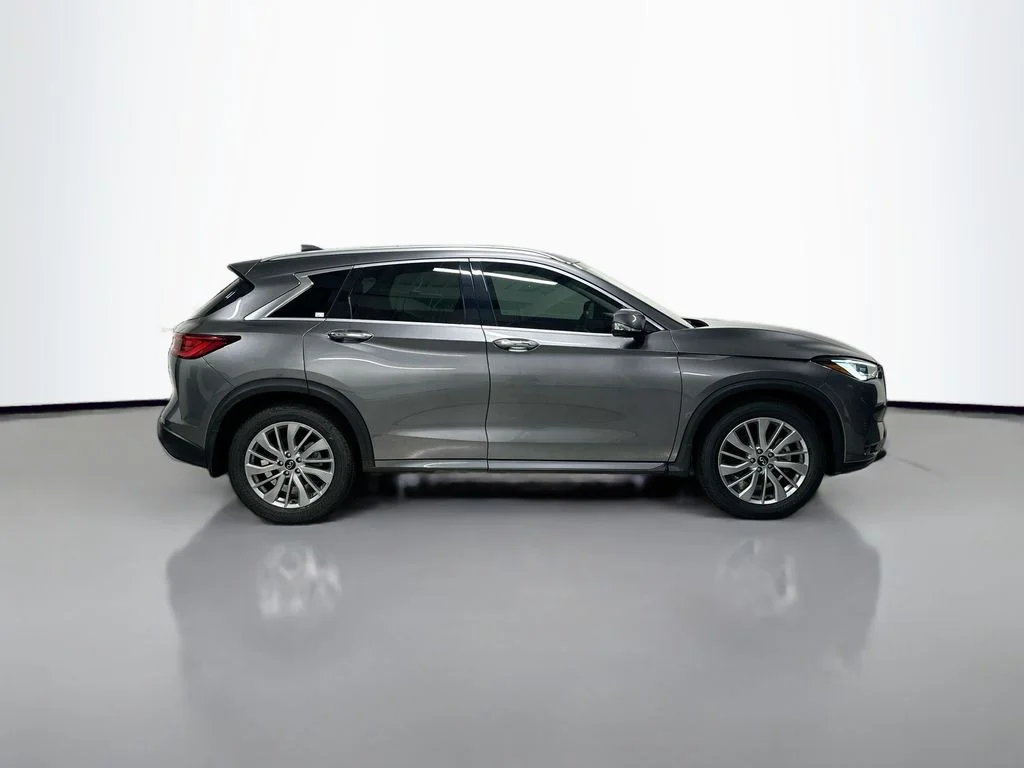 Certified Used 2023 Graphite Shadow INFINITI LUXE image 8