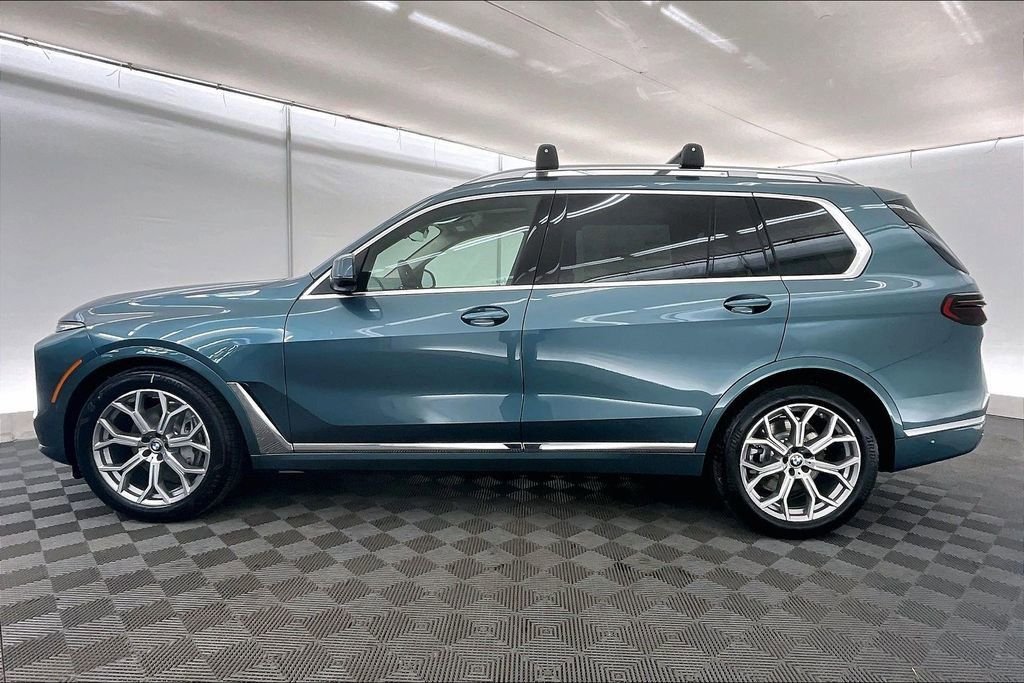 New 2026 Blue Ridge Mountain Metallic BMW xDrive40i image 3