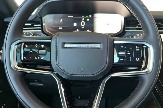 New 2026 Borasco Grey Land Rover SE image 22