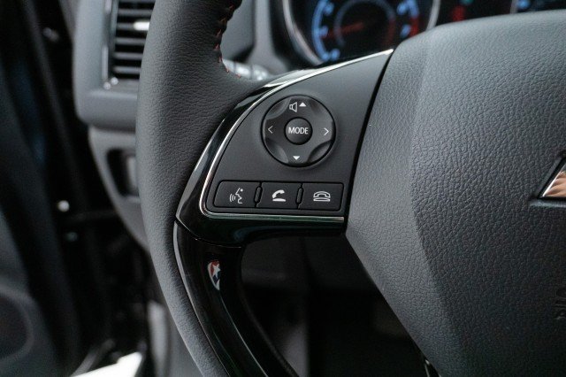 New 2027 Labrador Black Pearl Mitsubishi 2.0 LE 2WD image 23
