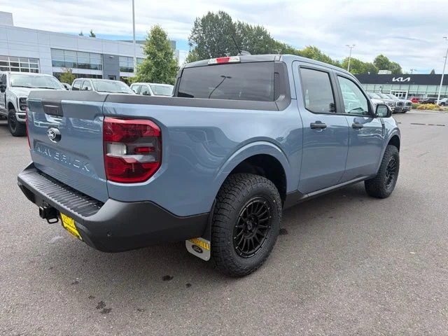 New 2026 Azure Gray Metallic Ford XLT image 5