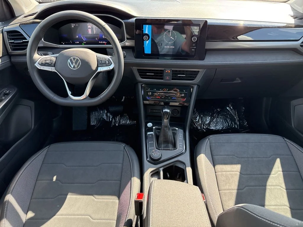New 2026 White Volkswagen 1.5T SE Black image 11