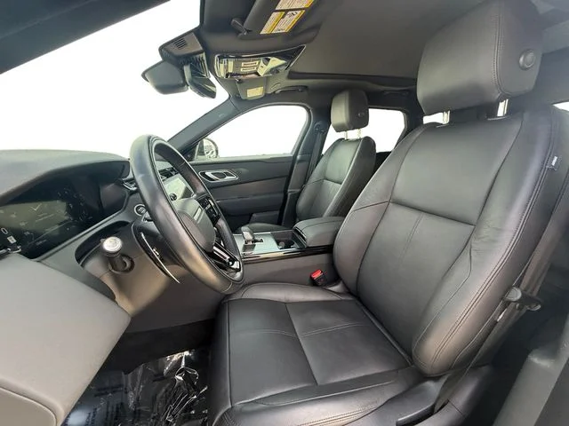 Certified Used 2025 White Land Rover Dynamic SE image 10
