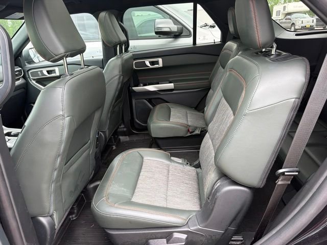 Used 2023 Agate Black Metallic Ford Timberline image 9