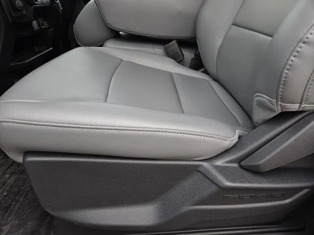 New 2026 Oxford White Ford XL image 34