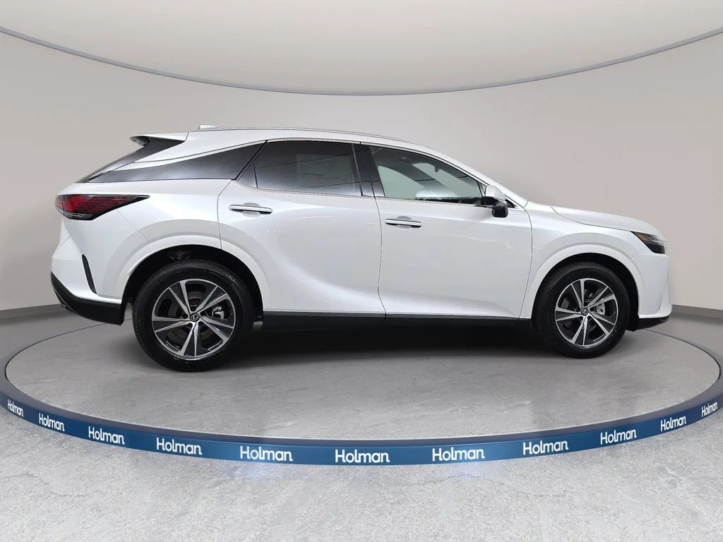 New 2026 Eminent White Pearl Lexus PREMIUM image 4