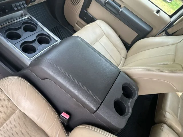 Used 2012 White Ford Lariat image 21
