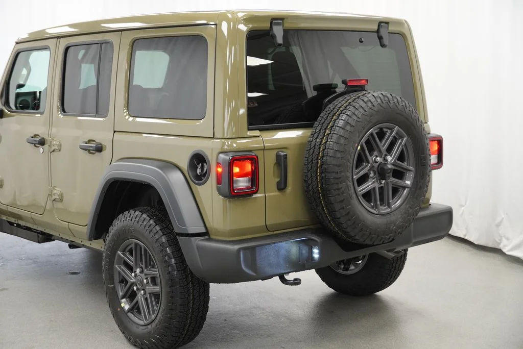 New 2027 41 Paint Jeep Sport image 12