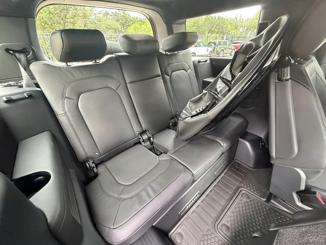 New 2026 Sedona Red Land Rover X-Dynamic SE image 17