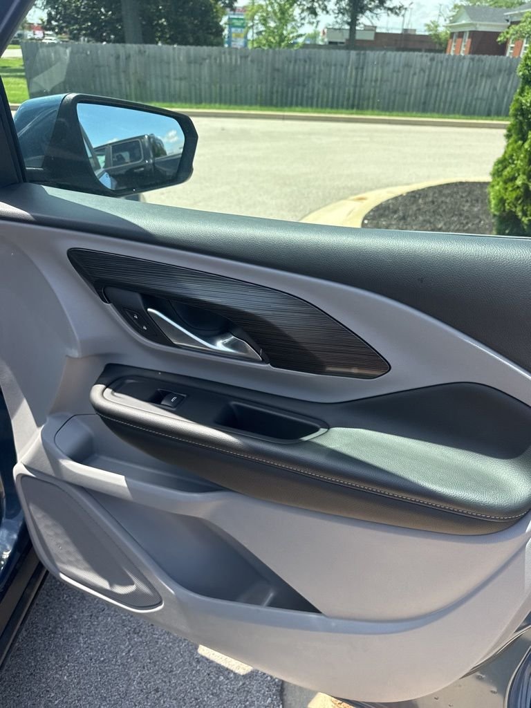 Used 2024 Blue GMC SLE image 22