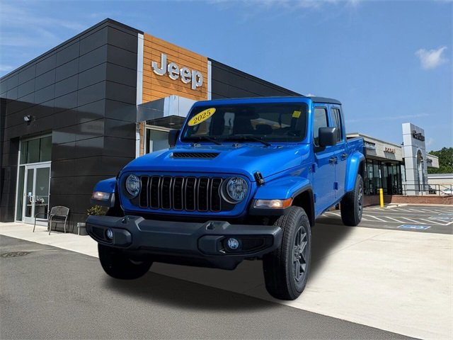 2025 Jeep Gladiator Sport S photo 2
