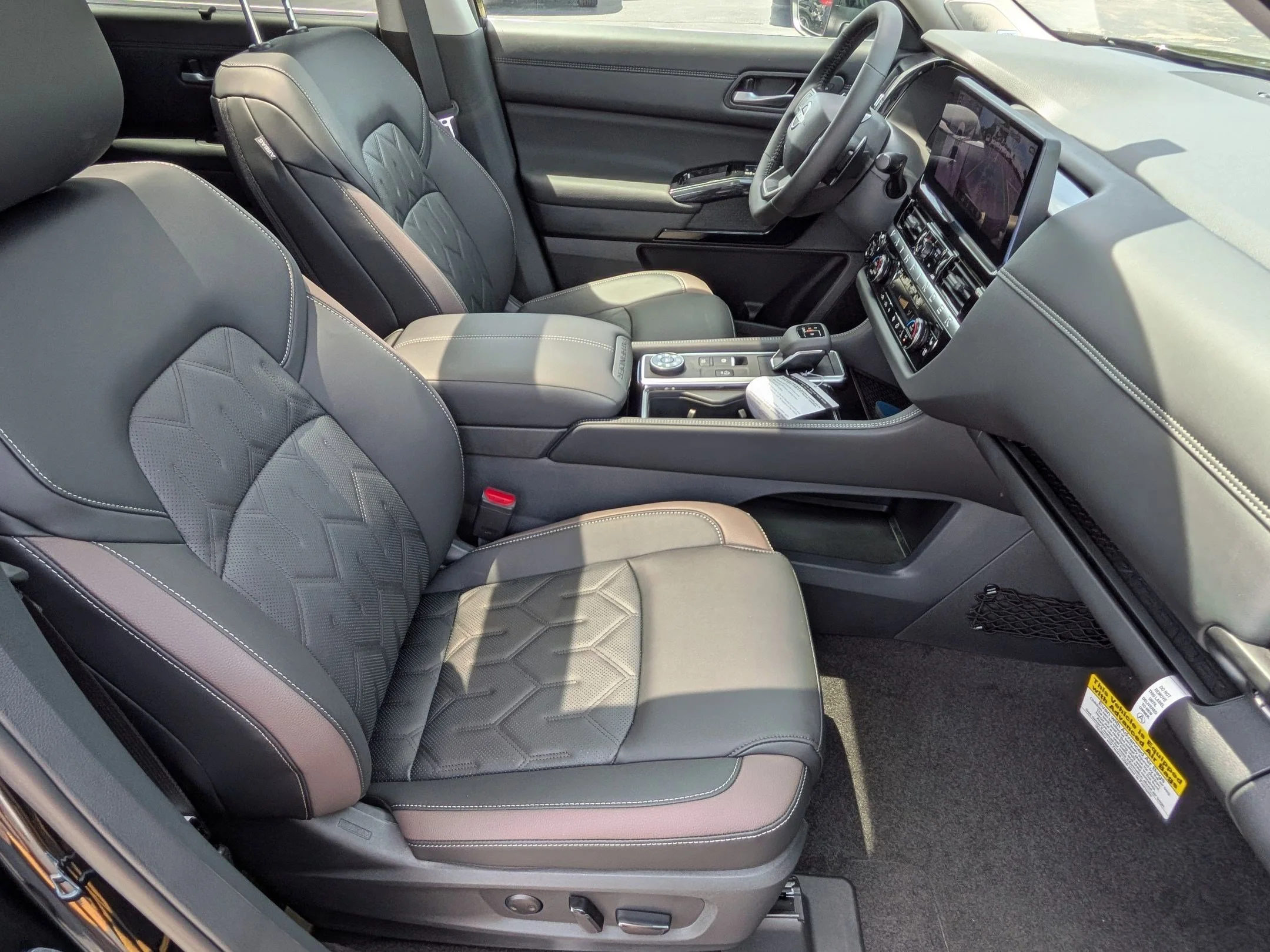 New 2026 Super Black Nissan Platinum image 29