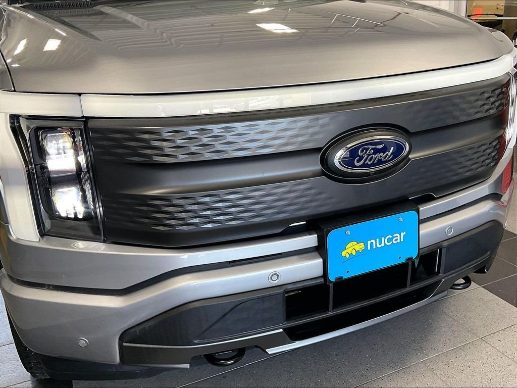 Used 2023 Silver Ford XLT image 32