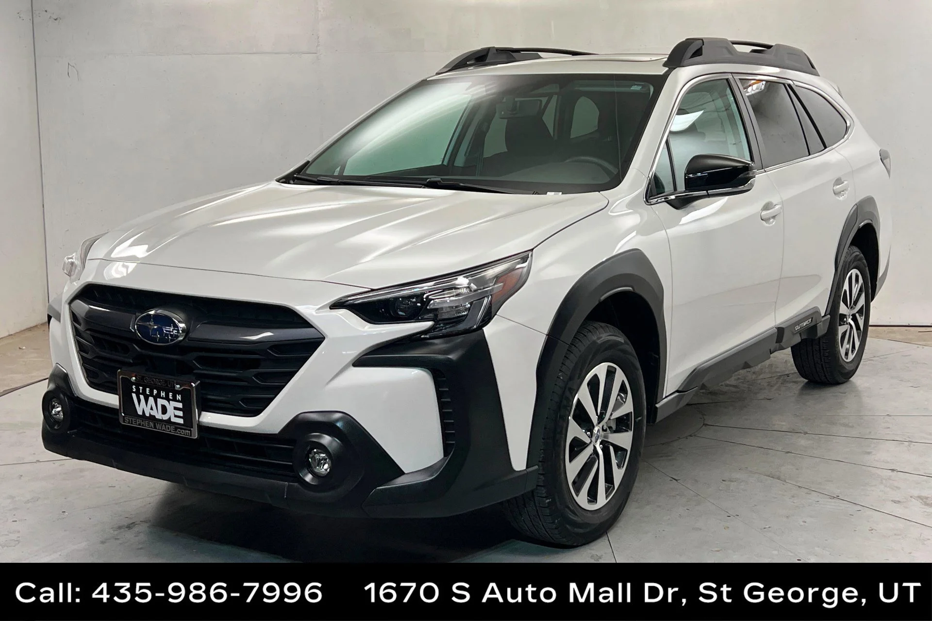 2025 Subaru Outback Premium's photo
