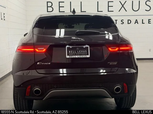 Used 2019 Black Jaguar SE image 5