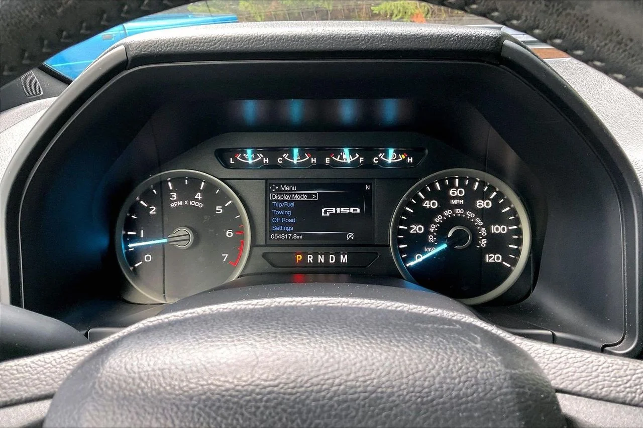 Used 2020 Black Ford XLT image 10