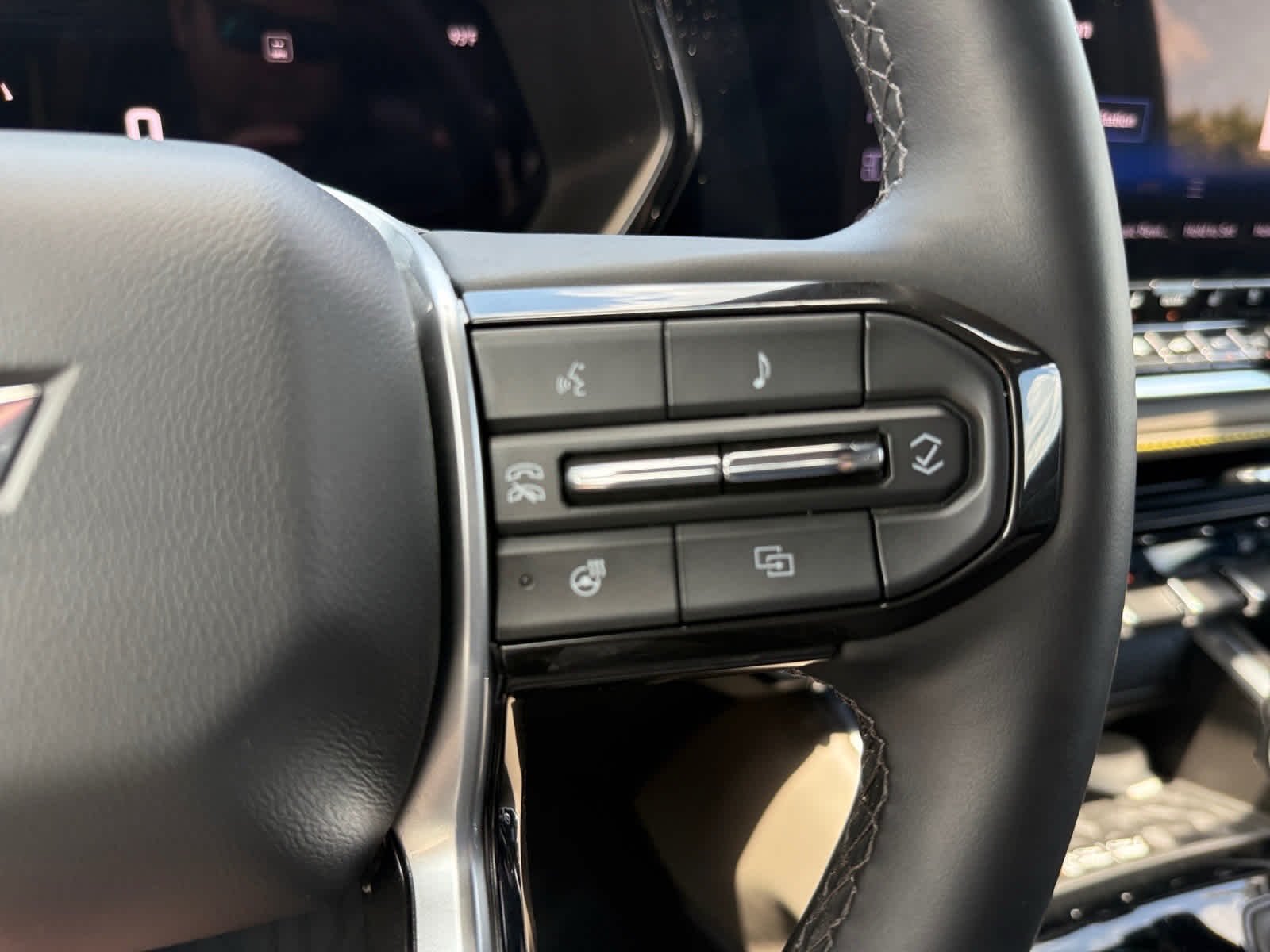 2024 Chevrolet Colorado ZR2 - Photo 23