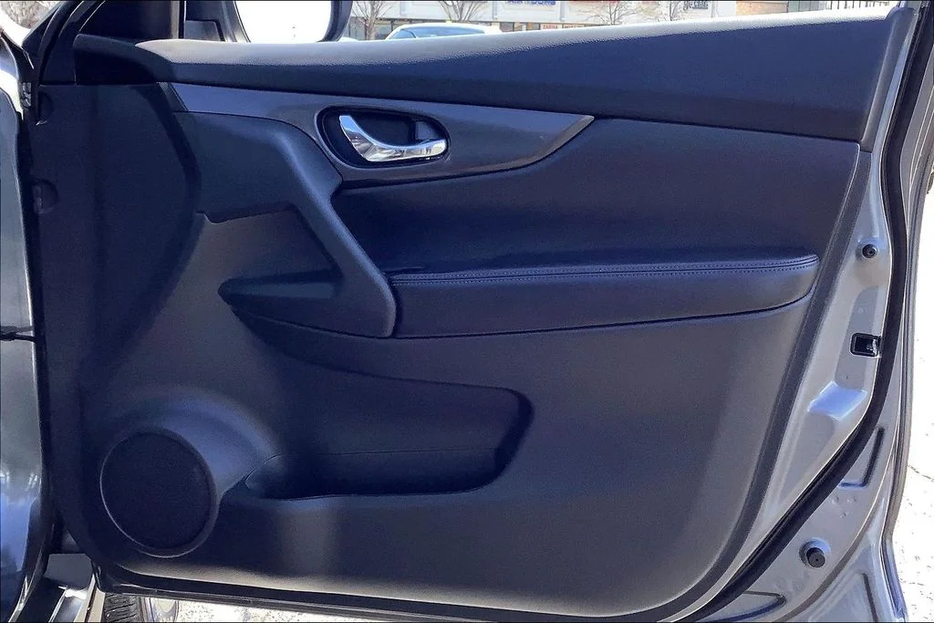 Used 2020 Gray Nissan SV image 24
