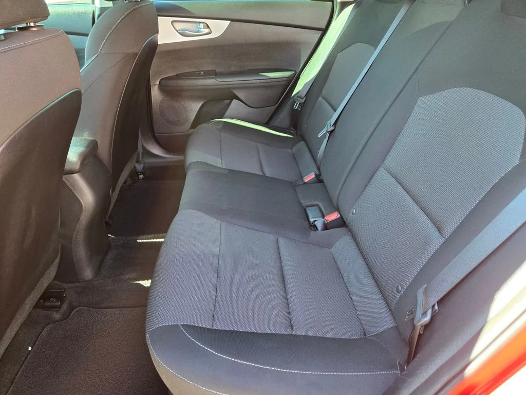 Used 2024 Red Kia LXS image 16