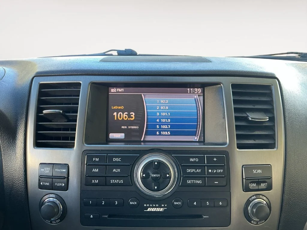 Used 2015 Black Nissan SV image 20