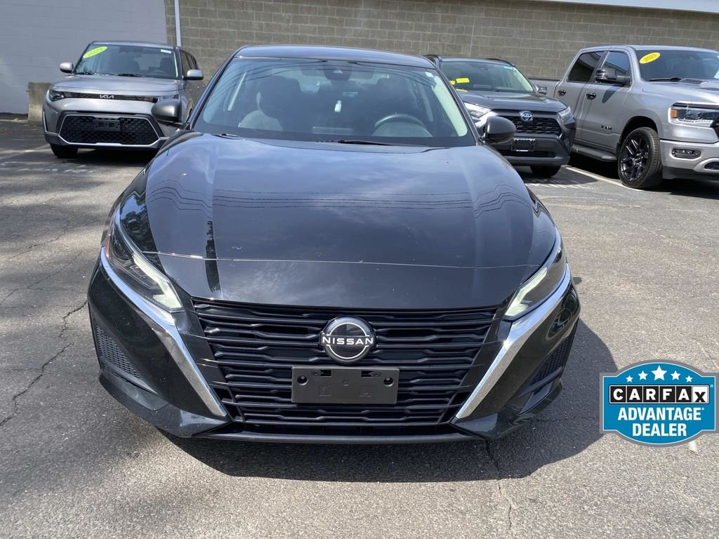 Used 2024 Black Nissan 2.5 S image 5
