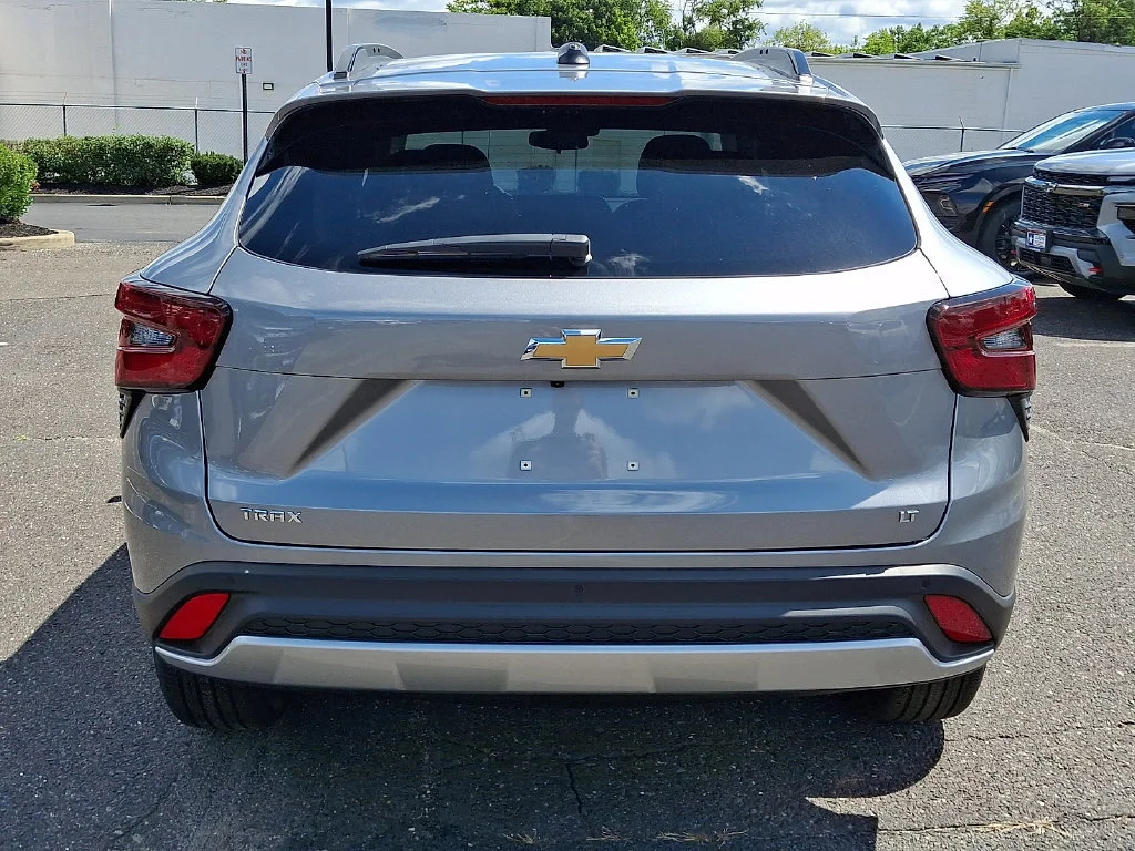 New 2026 Sterling Gray Metallic Chevrolet LT image 7