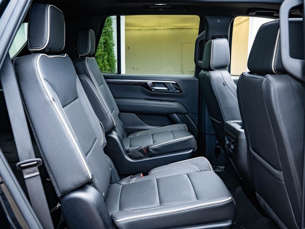 Used 2025 Black Chevrolet Premier image 48