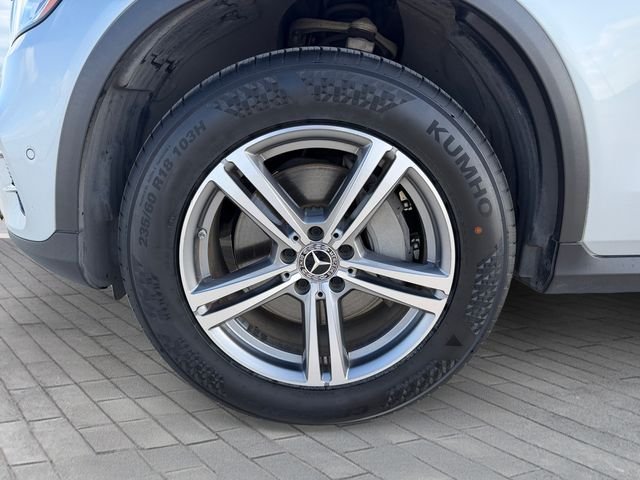 Used 2022 Silver Mercedes-Benz GLC 300 image 9
