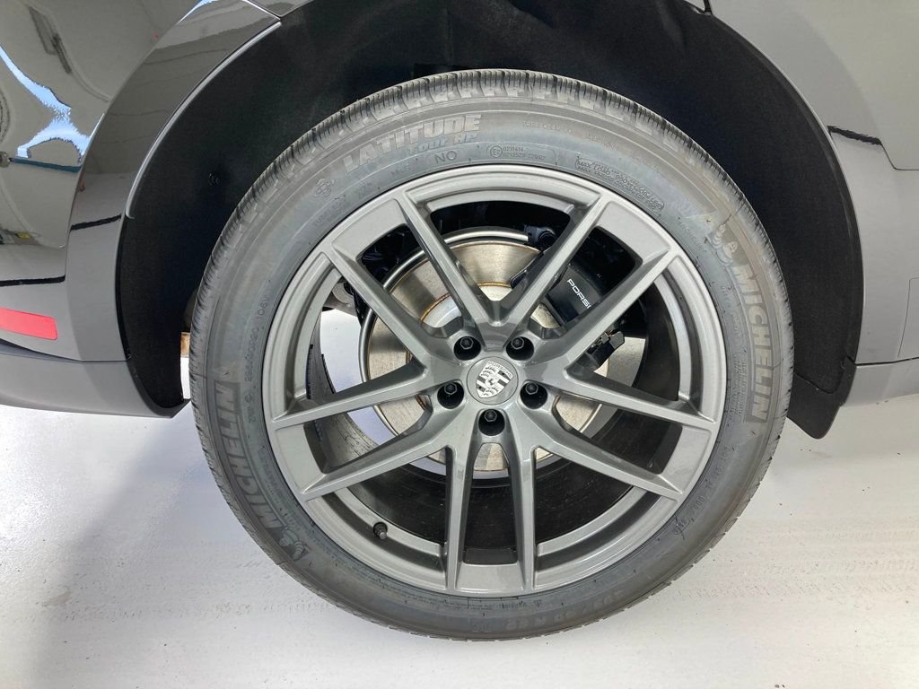 2026 Porsche Macan T - Photo 28