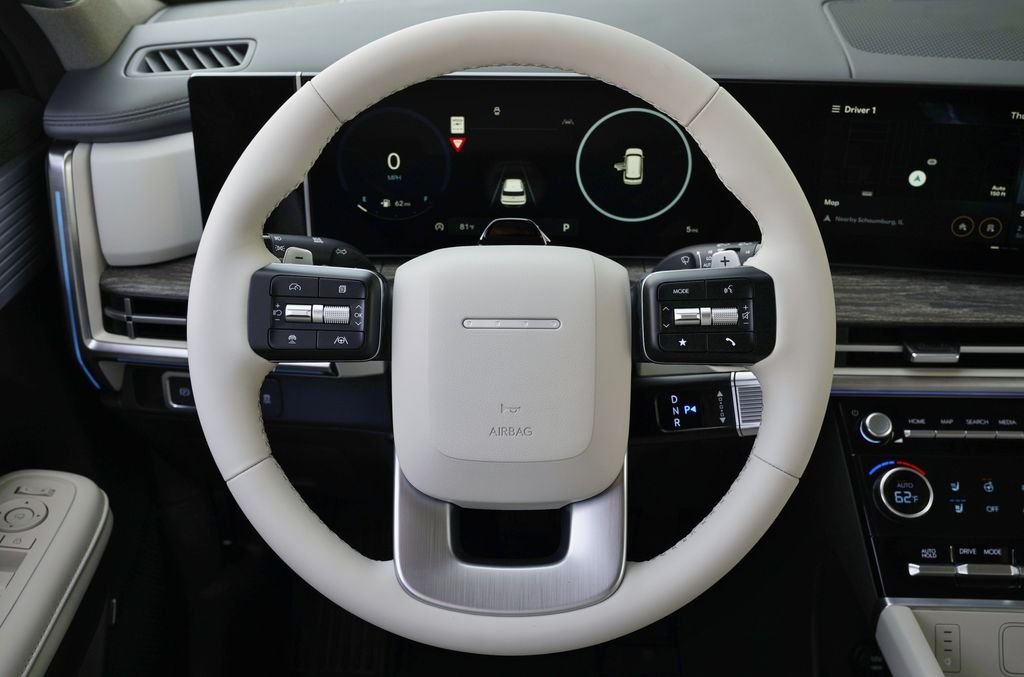 New 2026 Phantom Black Hyundai Limited image 43