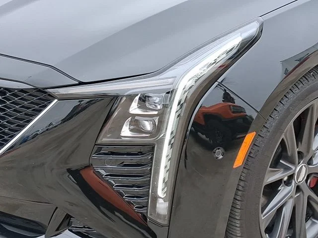 Used 2025 Black Cadillac Sport image 7